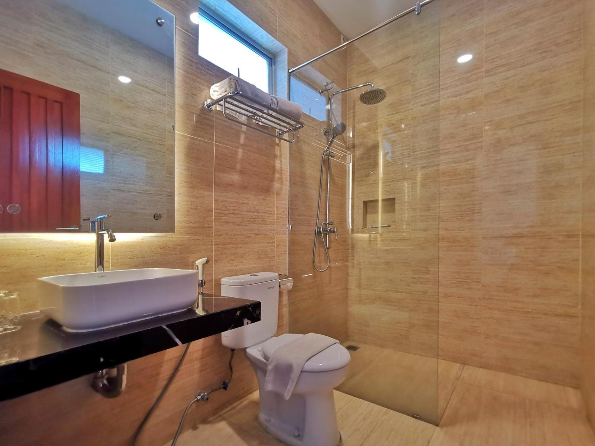 Bukit Indah Doda Hotel & Resorts Palu Dış mekan fotoğraf